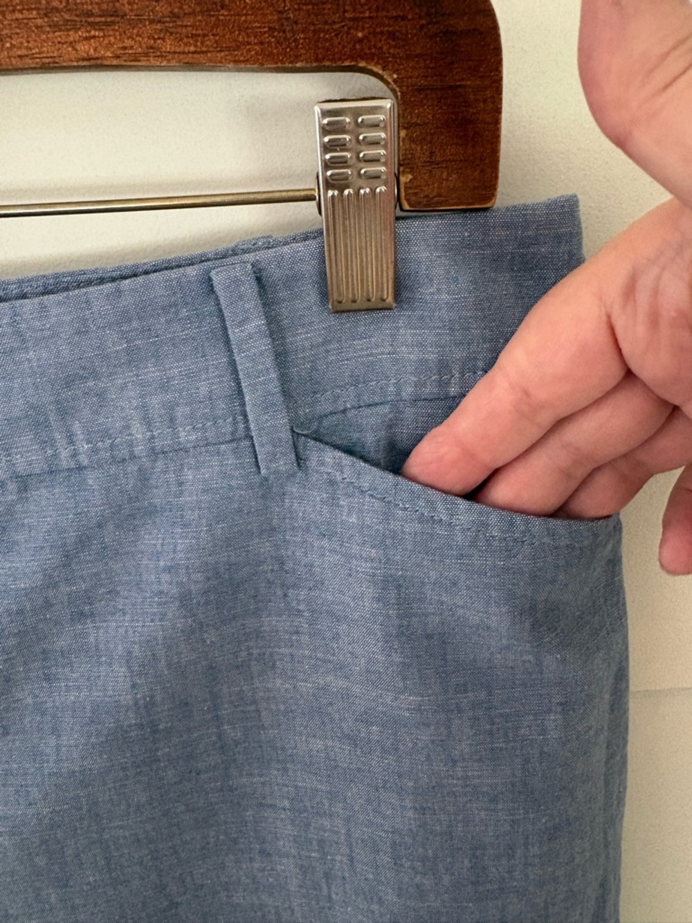 Talbots Perfect Short Chambray Cotton Bermuda. Size 10P. - Picture 3 of 10